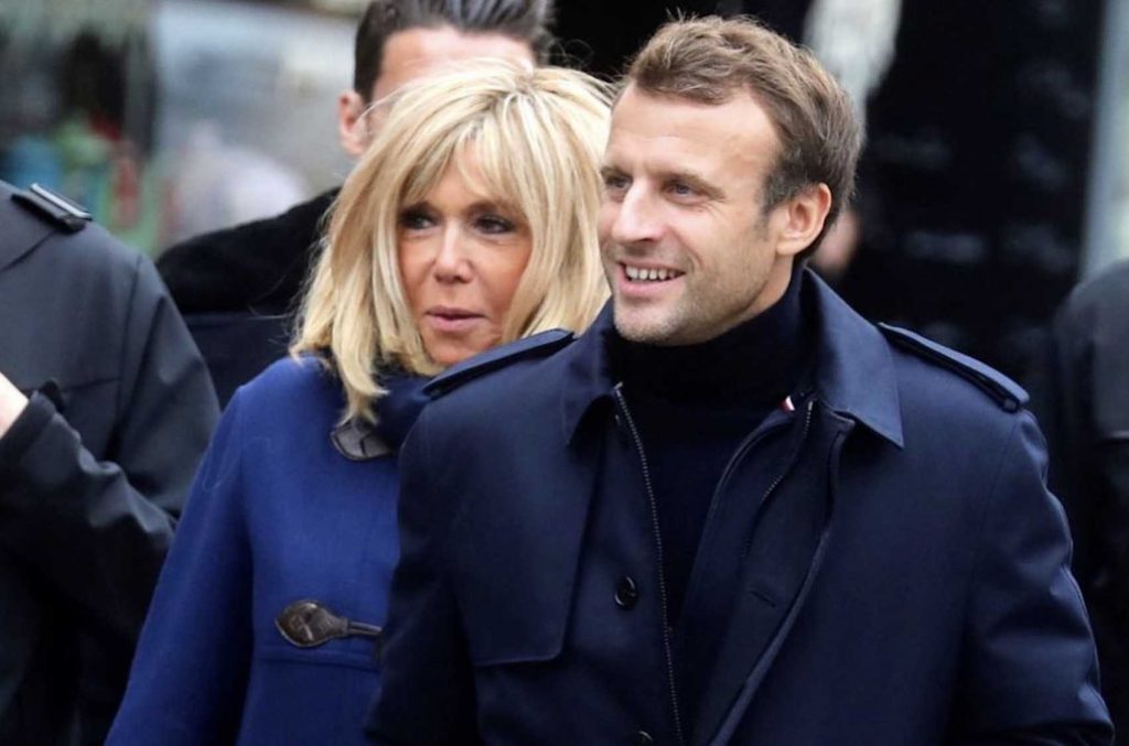 Brigitte Macron Ne Va Vraiment Pas Bien Emmanuel Macron Fait Ce Geste